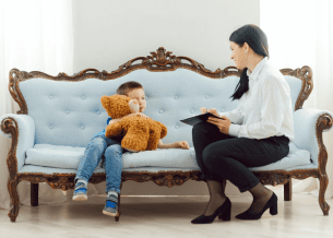 Intervenção precoce em transtornos infantis: o papel da psicologa infantil Intervenção precoce em transtornos infantis: o papel da psicologa infantil