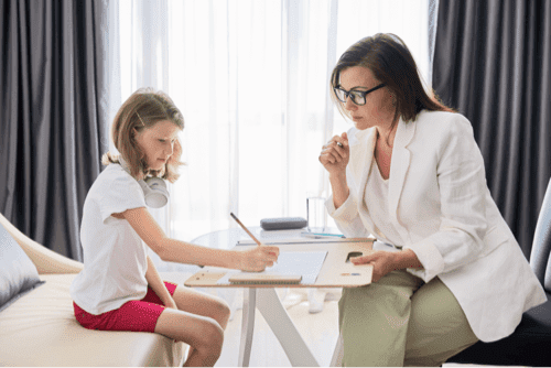 Material para consultório de psicologia infantil: separei 7 para você usar