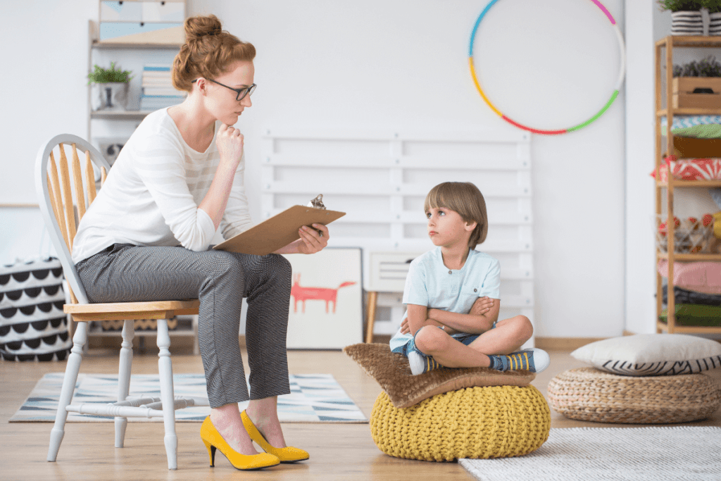 Diferenciação e Tratamento: Abordagens Terapêuticas para Autismo e Esquizofrenia Infantil 