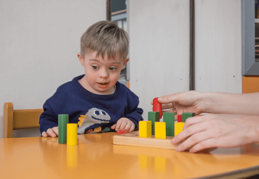 Entendendo quais e como funciona as Estereotipias Motoras no Autismo