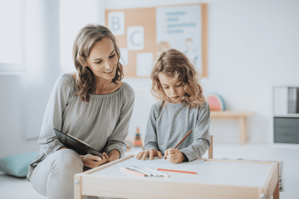 Fundamentos e Benefícios da Psicoterapia Comportamental Infantil para o Desenvolvimento Emocional