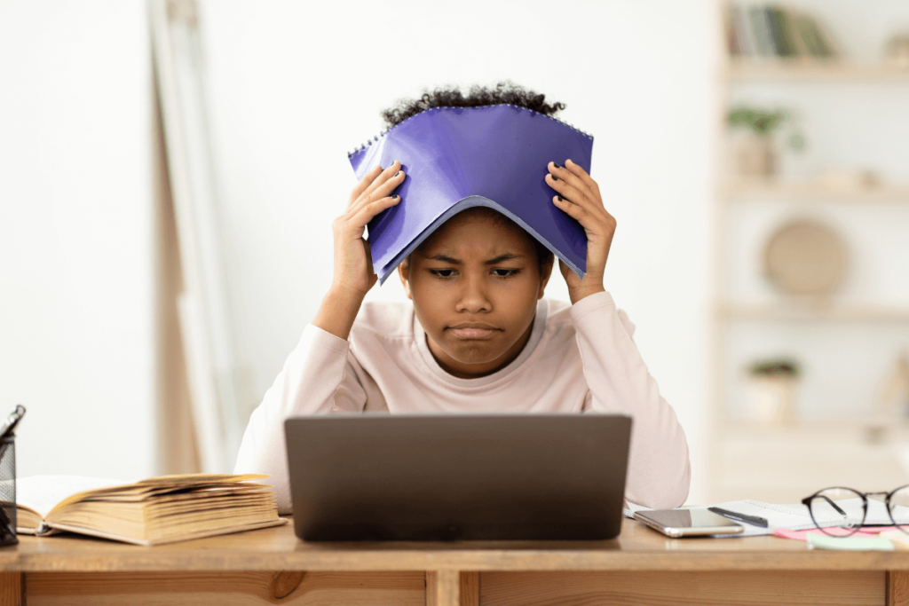 O que a psicologia fala sobre frustração na infância 