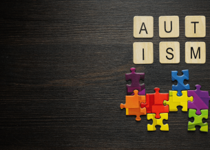 Entenda quais são as Estereotipias do Autismo em Crianças    